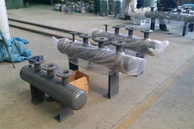 保定保定保定蒸汽分气缸7.jpeg